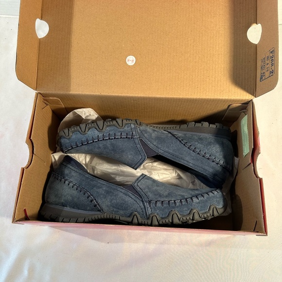 Women’s Relaxed Fit Memory Foam Slip On - Picture 6 of 7